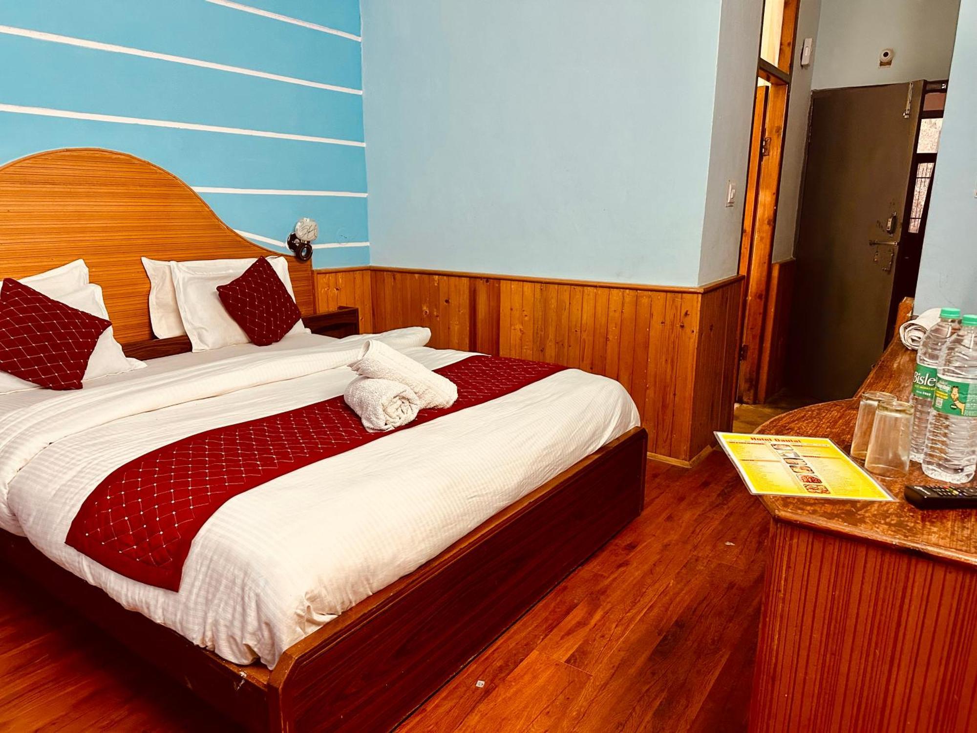 ホテル Royal Respite Manali - Luxury Comfort ! Travellers Delight ! Budget Friendly ! Prime Location ! Guest Favourite エクステリア 写真