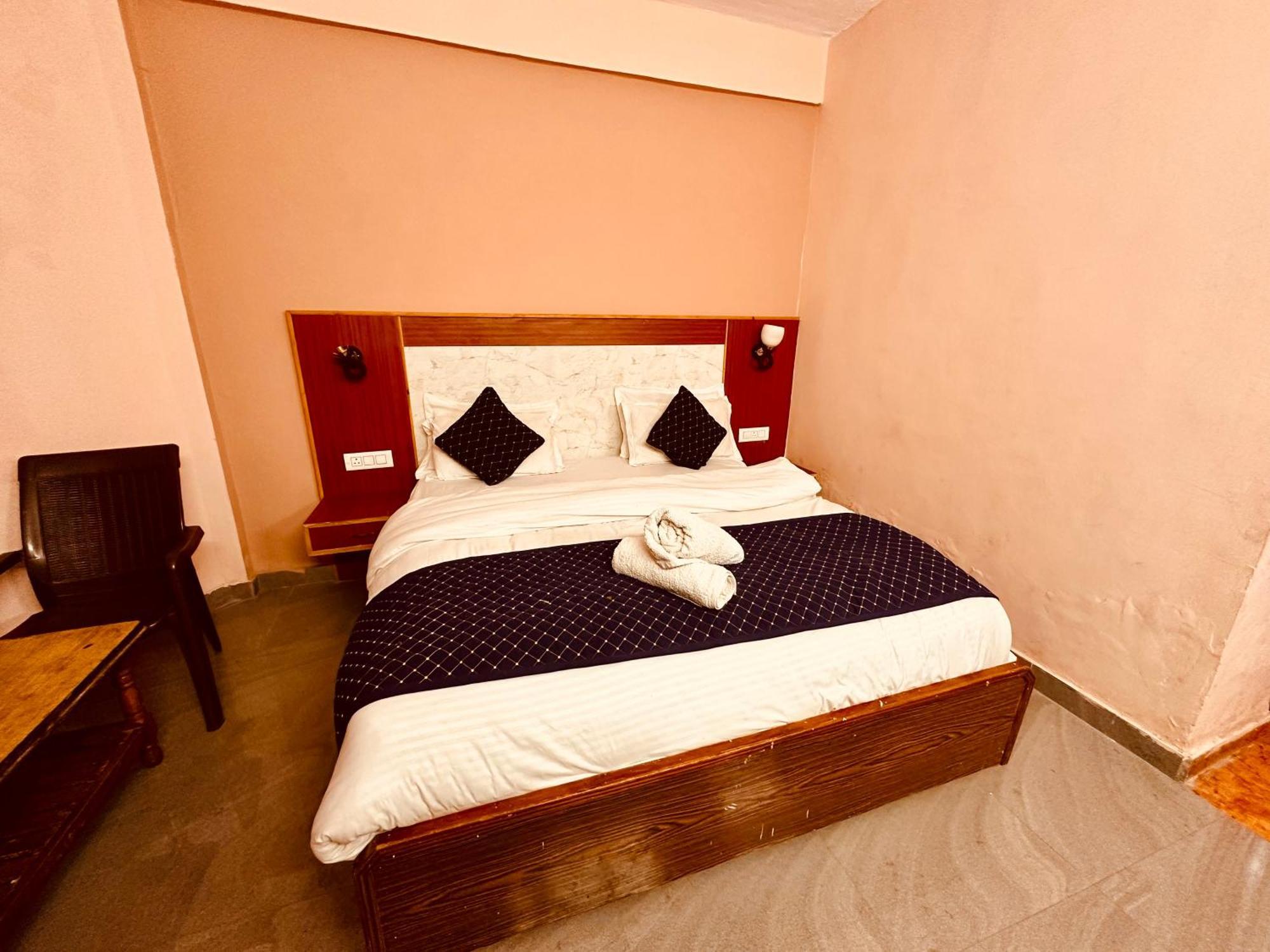 ホテル Royal Respite Manali - Luxury Comfort ! Travellers Delight ! Budget Friendly ! Prime Location ! Guest Favourite エクステリア 写真