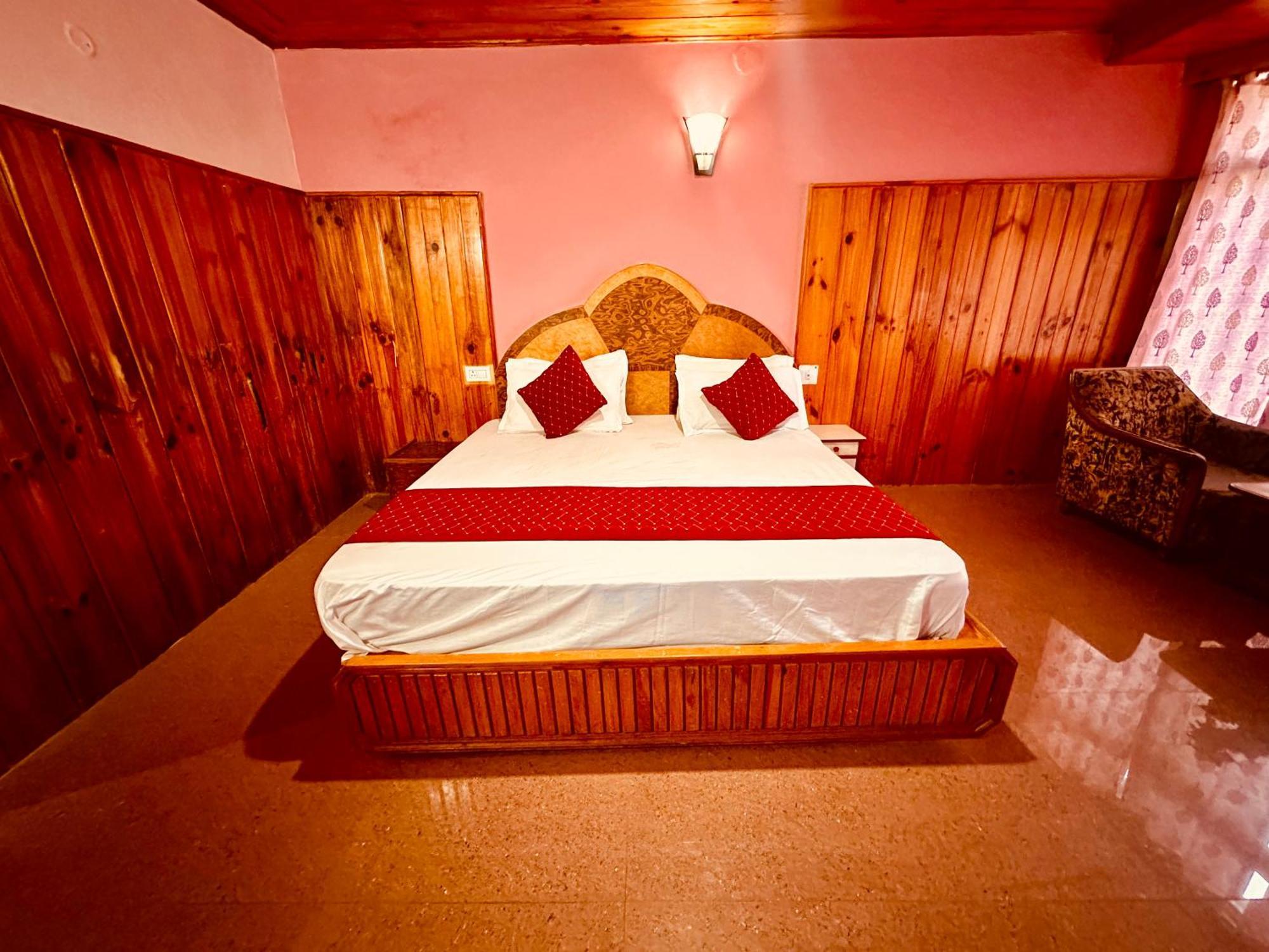 ホテル Royal Respite Manali - Luxury Comfort ! Travellers Delight ! Budget Friendly ! Prime Location ! Guest Favourite エクステリア 写真